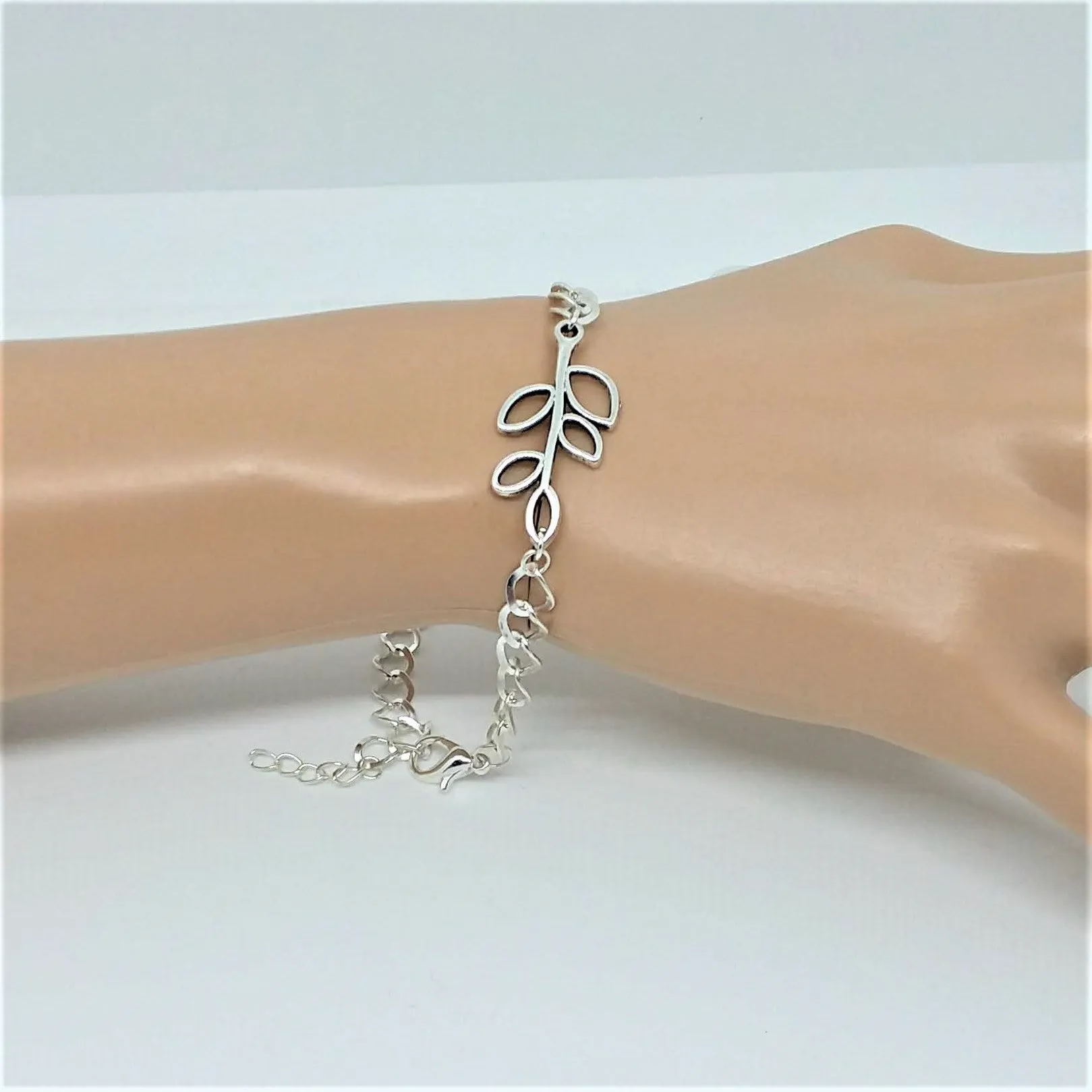 AVBeads Boho Jewelry Feather Olive Branch Charm Pendant Silver Plated Chain Bracelet Necklace Earrings Set