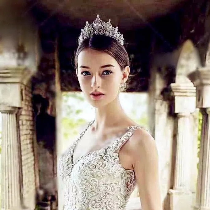 "Roma" - Cubic Zirconia Bridal Tiara - Available in Silver and Gold